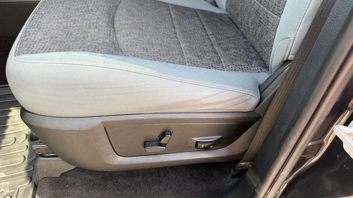 2017 Ram 1500 - Image 19