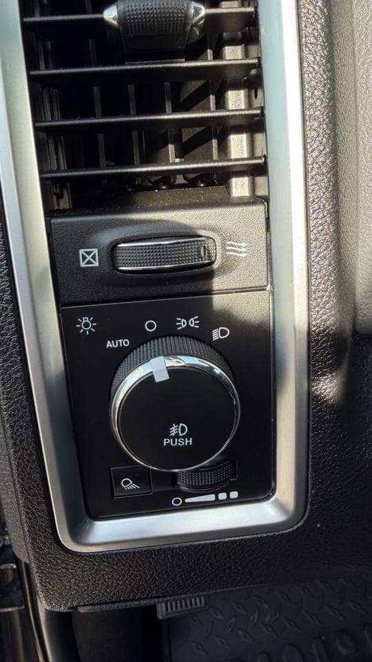 2017 Ram 1500 - Image 21