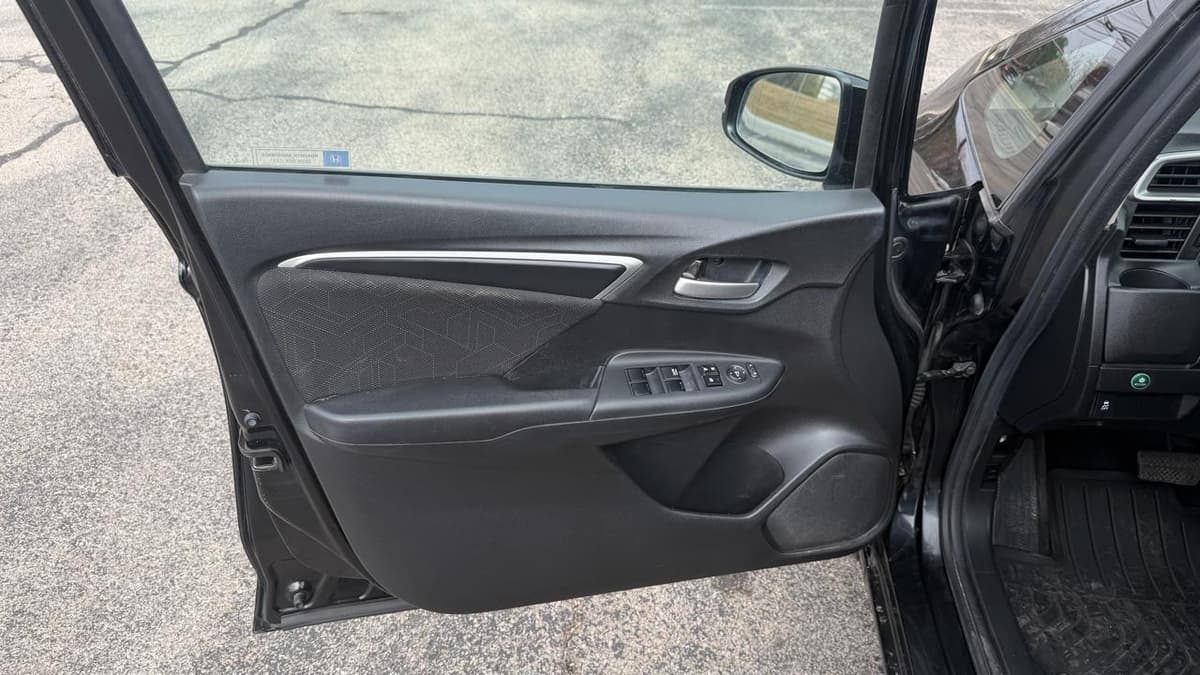 2016 Honda Fit - Image 8