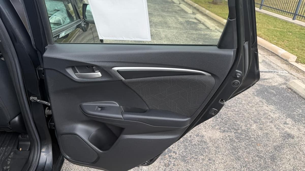 2016 Honda Fit - Image 11