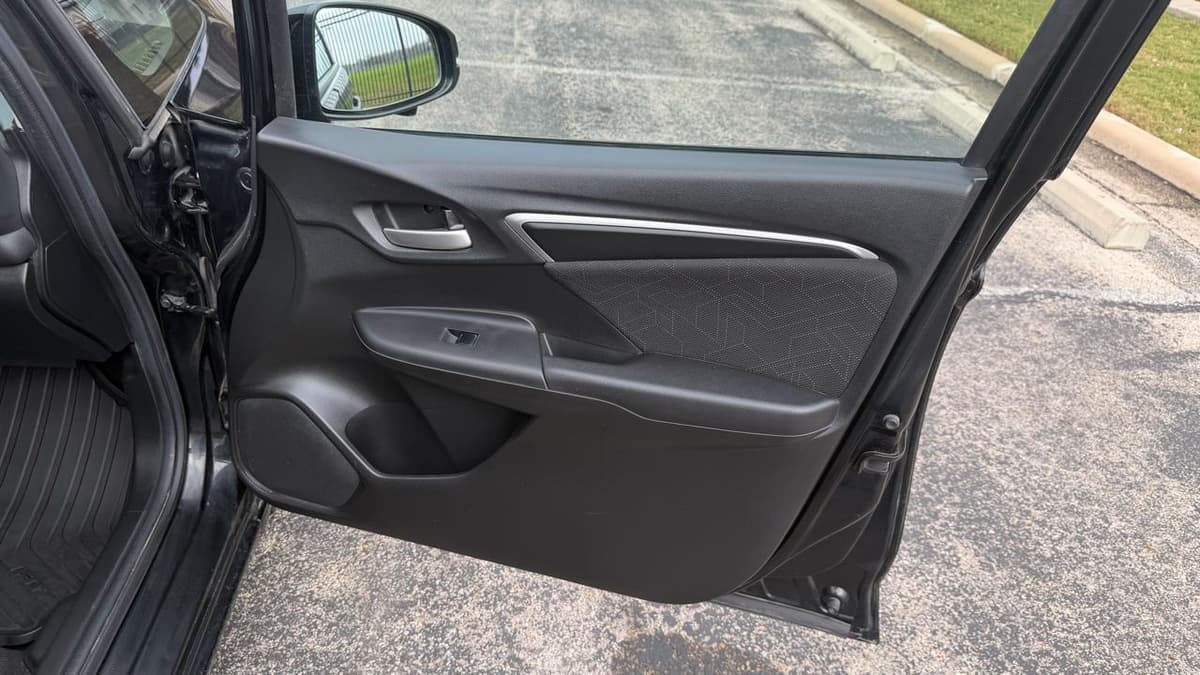 2016 Honda Fit - Image 12