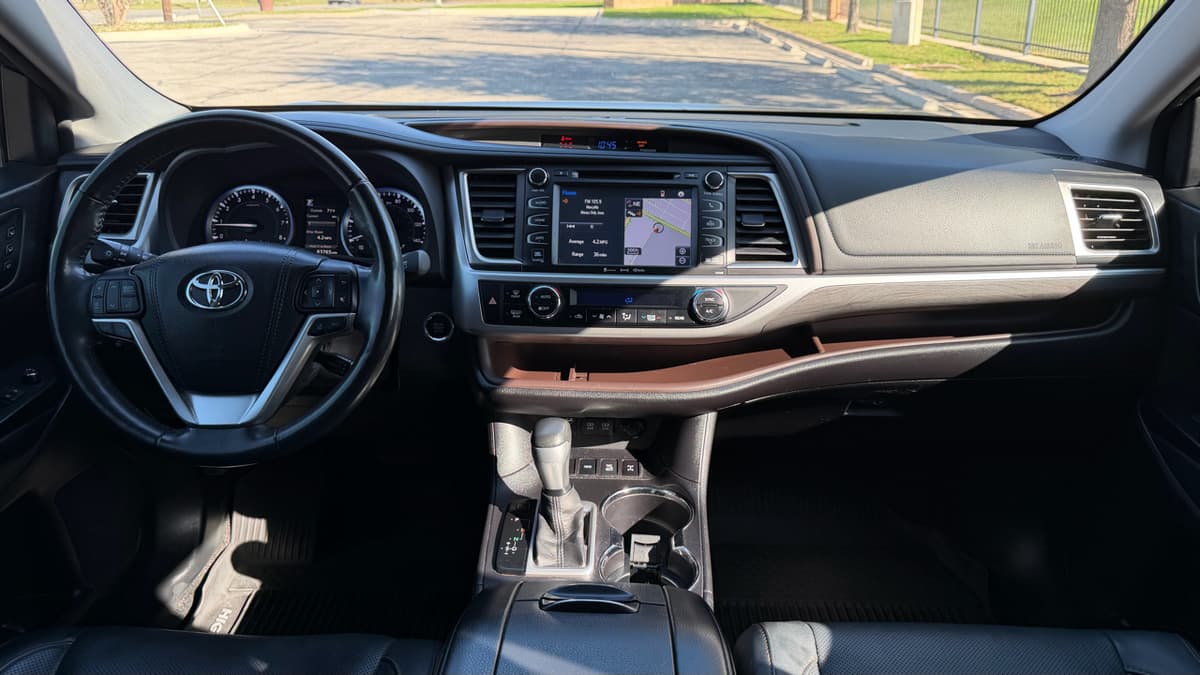 2017 Toyota Highlander - Image 20