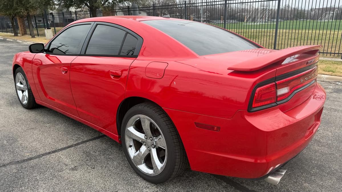 2014 Dodge Charger - Image 5