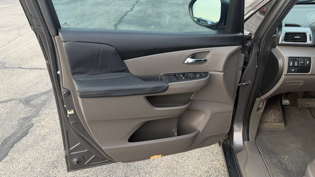 2014 Honda Odyssey - Image 8
