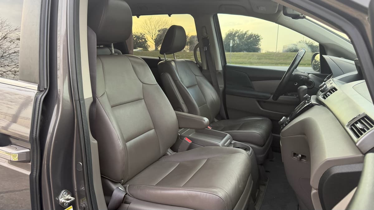 2014 Honda Odyssey - Image 11