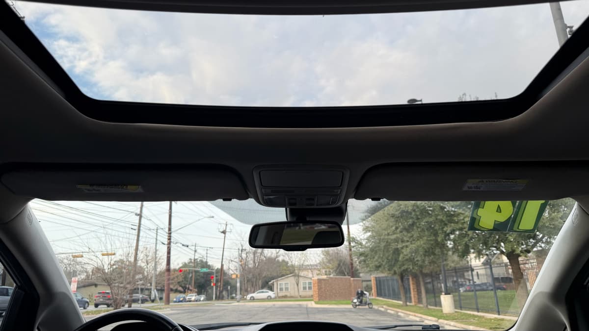 2014 Honda Odyssey - Image 16