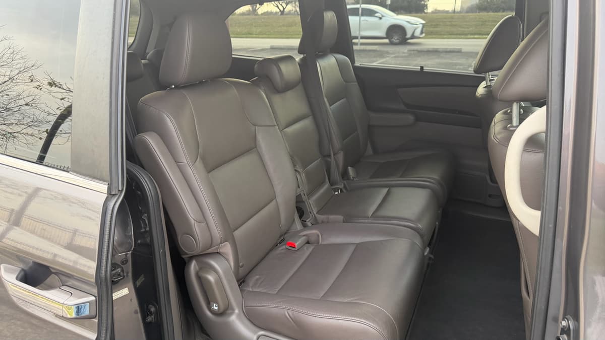 2014 Honda Odyssey - Image 19