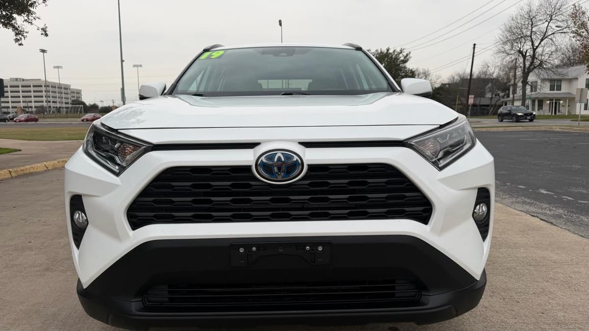 2019 TOYOTA RAV4