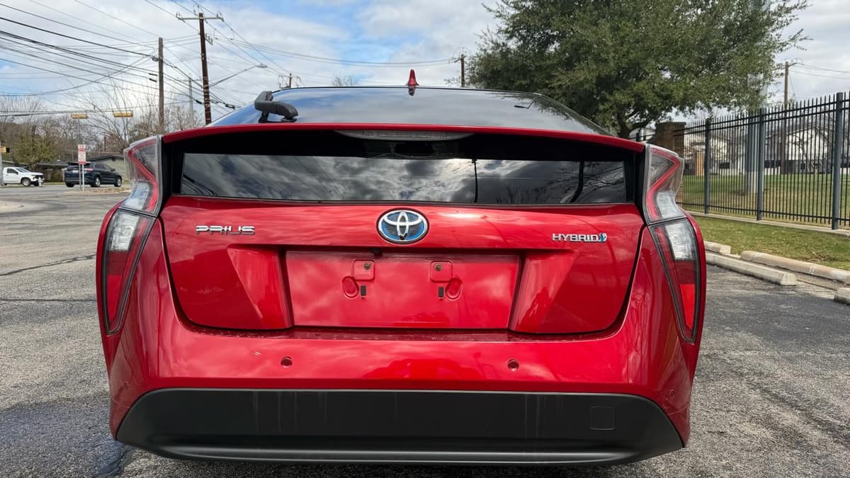 2018 Toyota Prius - Image 5