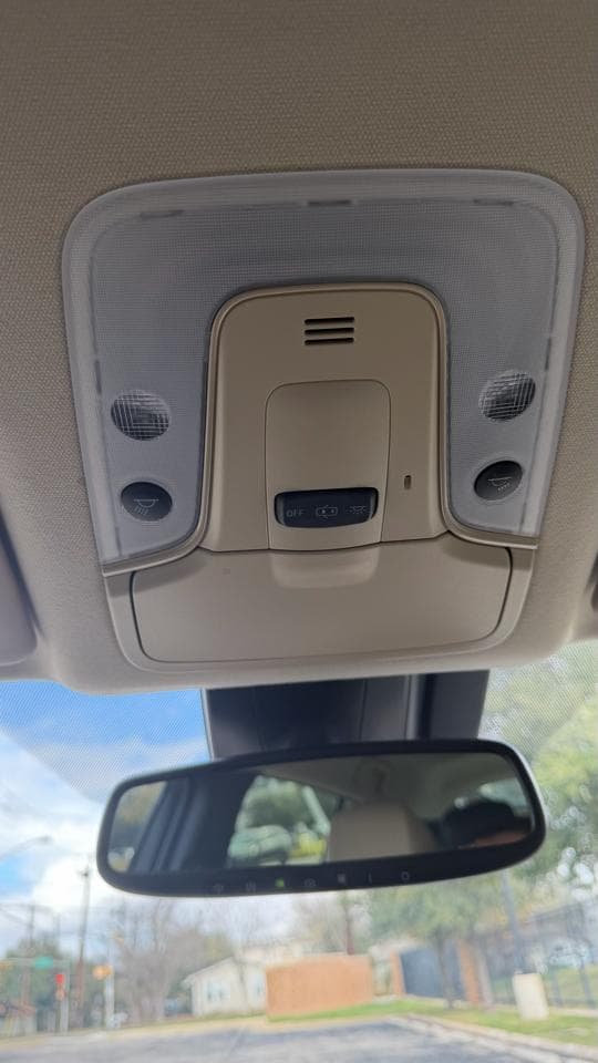 2018 Toyota Prius - Image 40