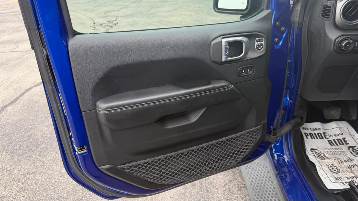 2018 Jeep Wrangler - Image 8