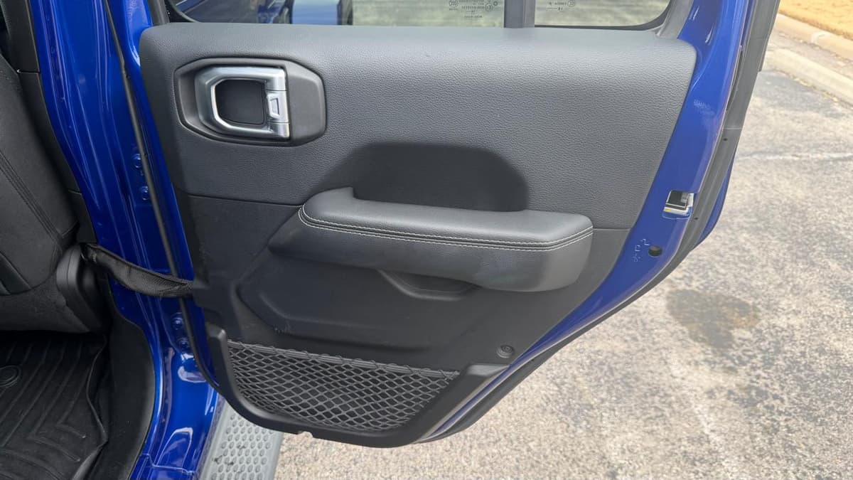 2018 Jeep Wrangler - Image 16