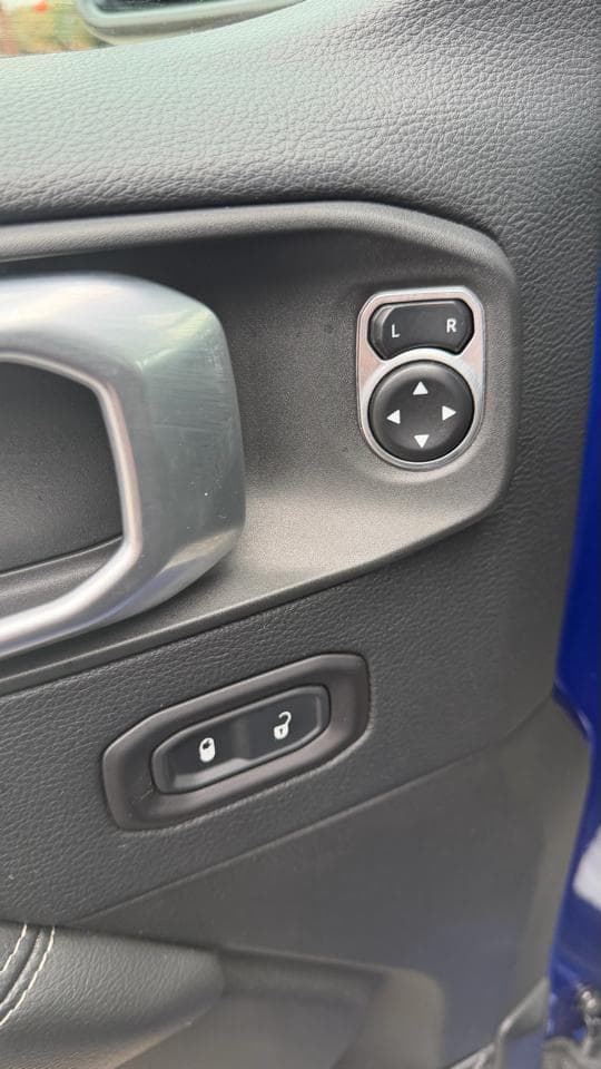 2018 Jeep Wrangler - Image 29