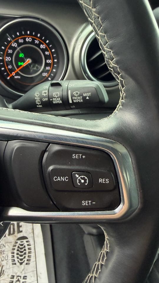 2018 Jeep Wrangler - Image 32