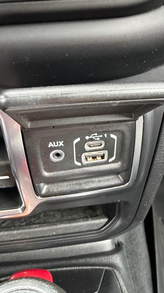 2018 Jeep Wrangler - Image 37