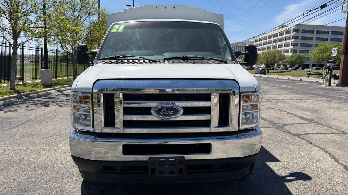 2021 FORD E-Series - Image 2
