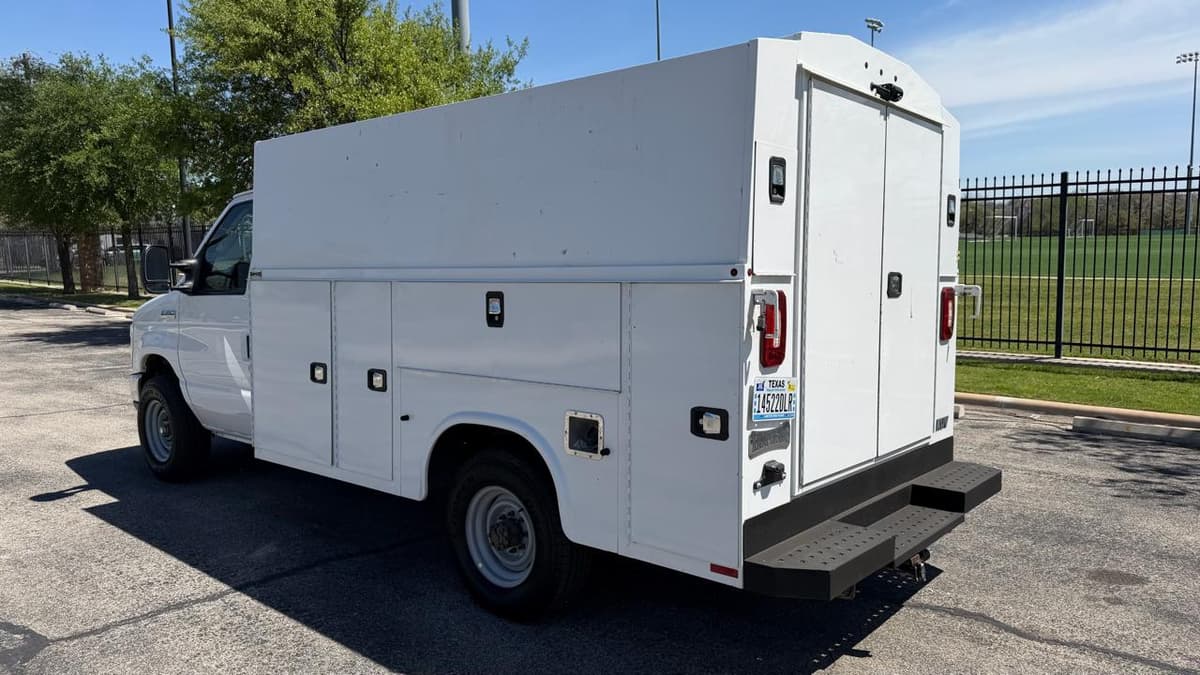 2021 FORD E-Series - Image 7