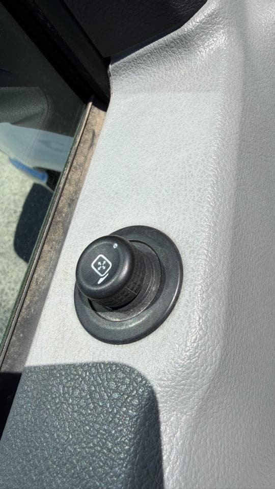 2021 FORD E-Series - Image 27