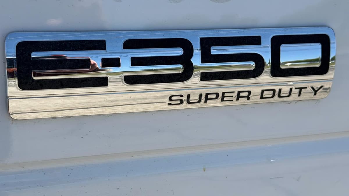 2021 FORD E-Series - Image 32