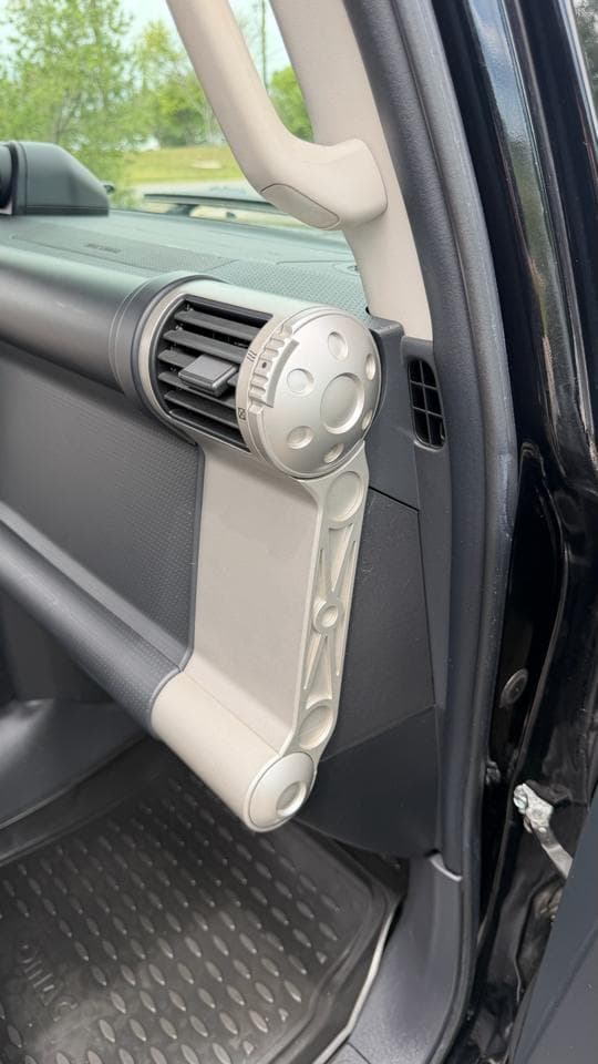 2007 TOYOTA FJ - Image 27