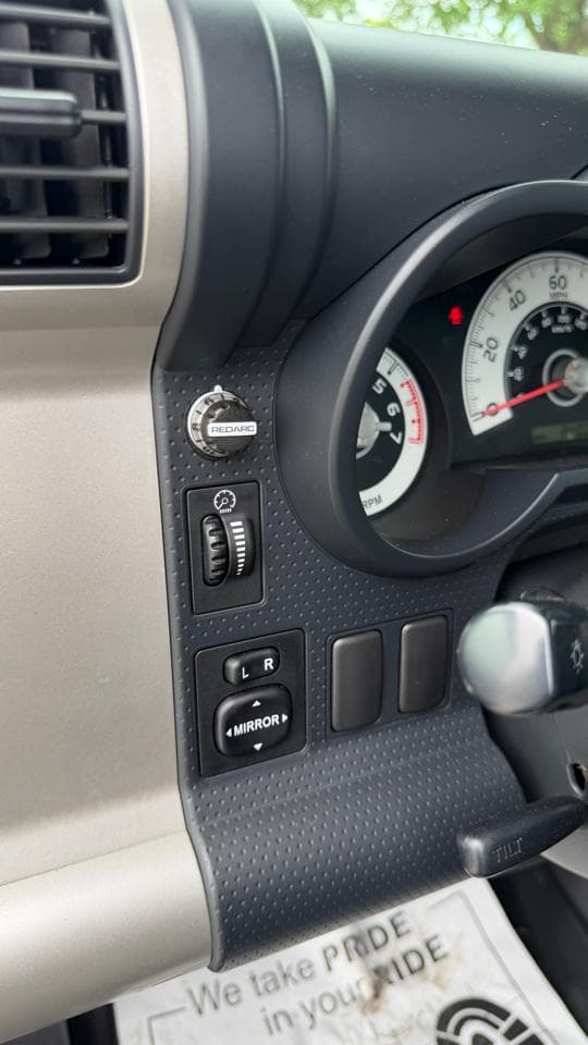 2007 TOYOTA FJ - Image 29