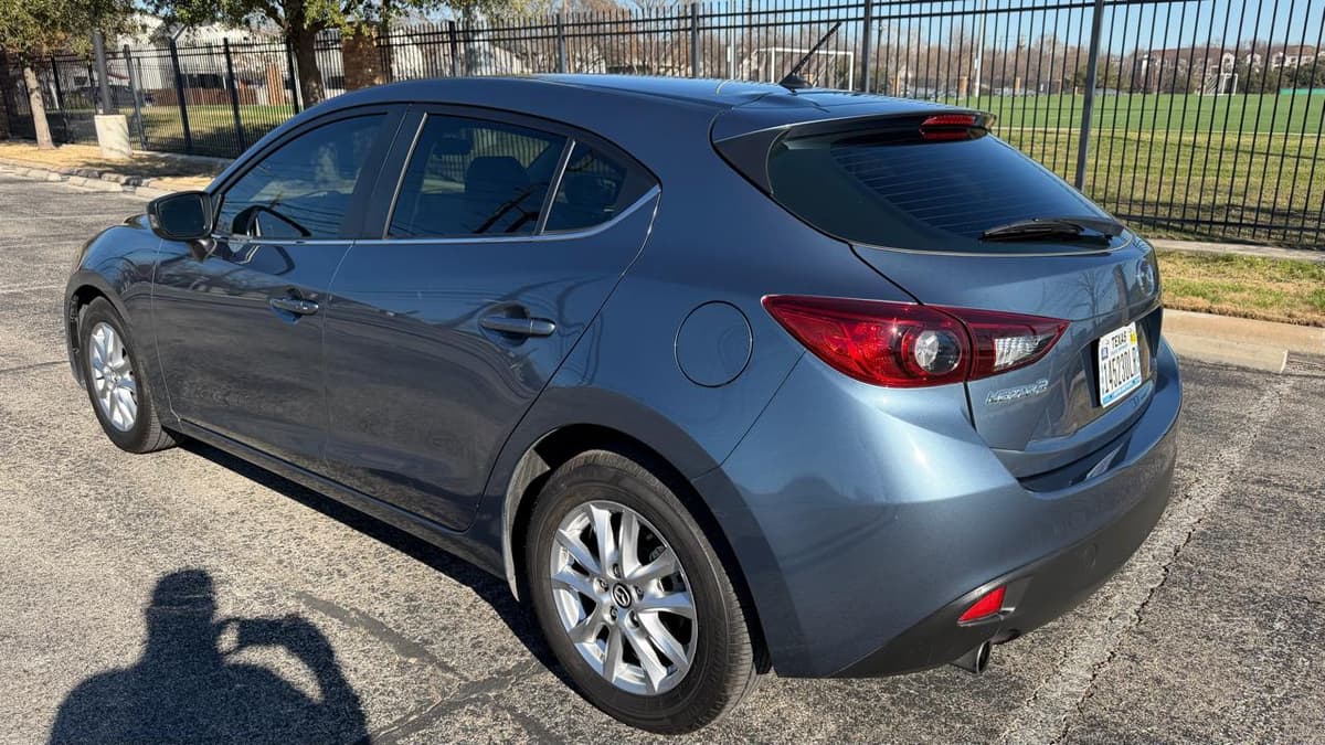 2016 Mazda Mazda3 - Image 6