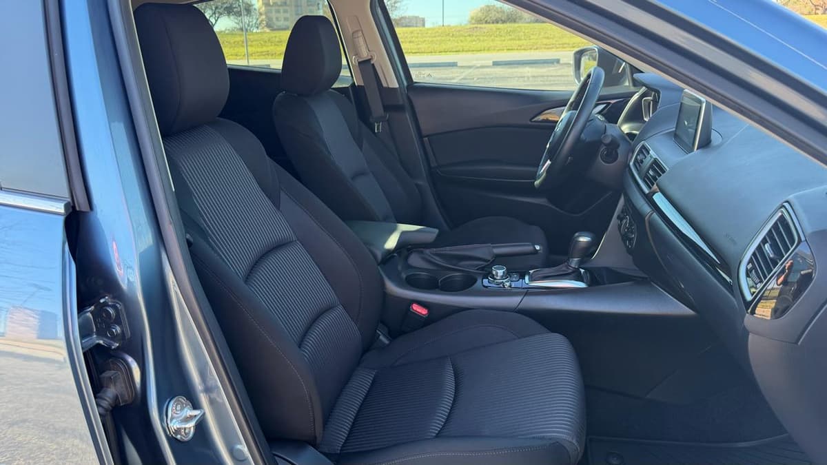 2016 Mazda Mazda3 - Image 14