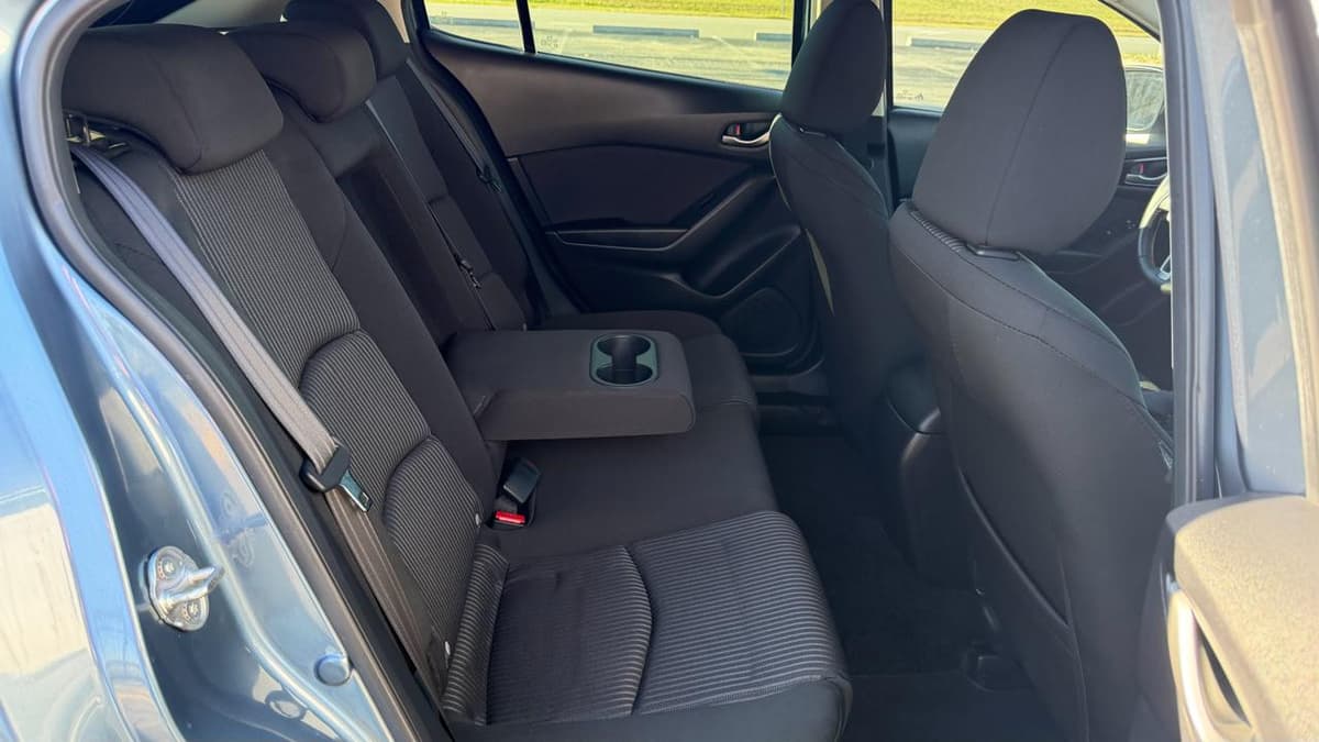 2016 Mazda Mazda3 - Image 16