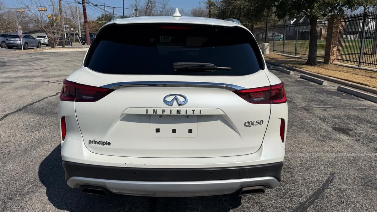 2020 Infiniti QX50 - Image 5