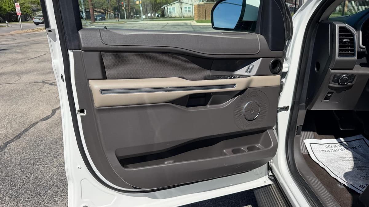 2021 FORD Expedition - Image 9