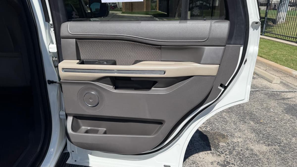 2021 FORD Expedition - Image 12
