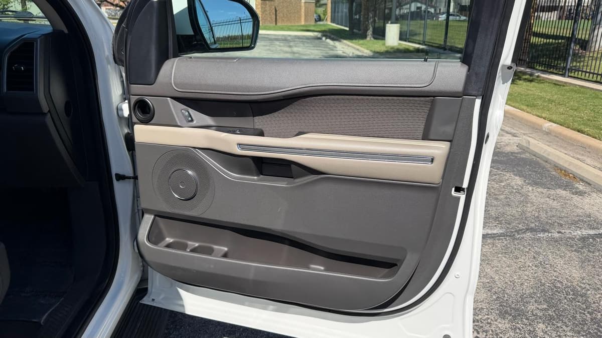 2021 FORD Expedition - Image 13