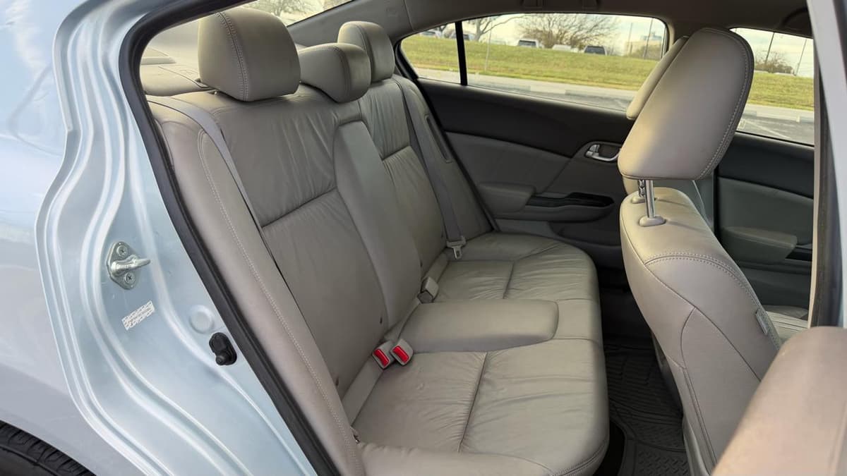 2012 Honda Civic - Image 16