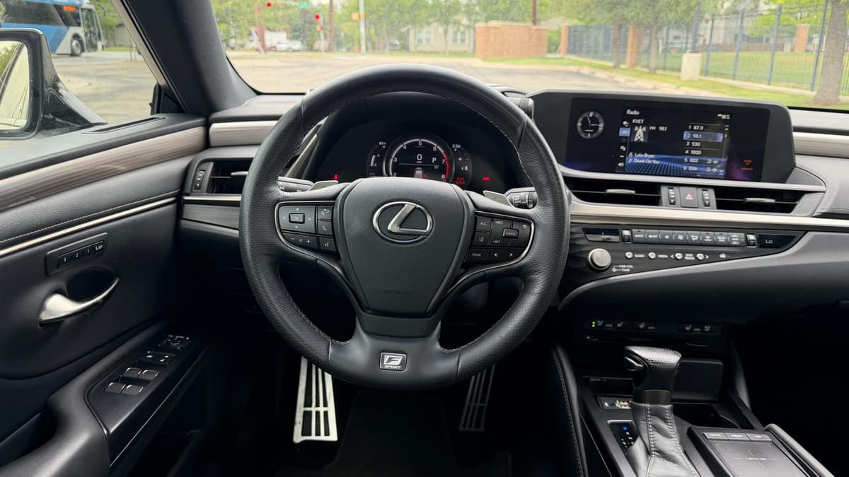 2021 LEXUS ES - Image 20