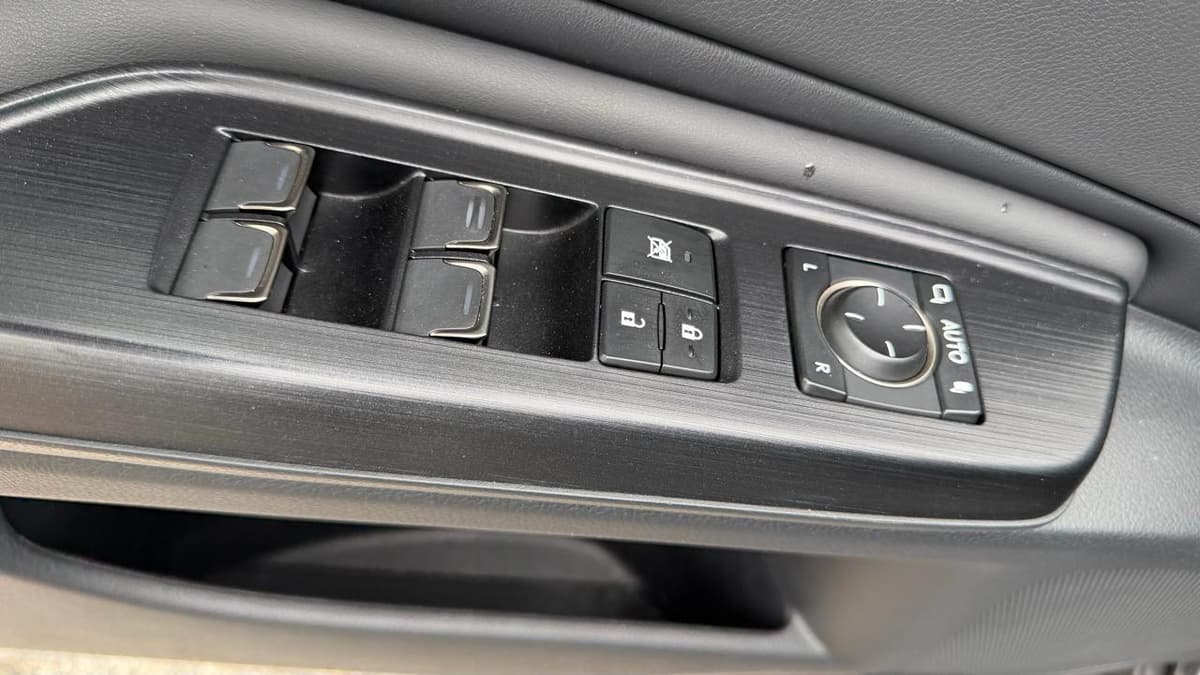 2021 LEXUS ES - Image 23