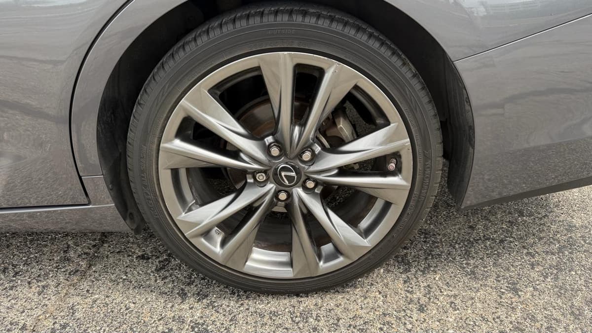 2021 LEXUS ES - Image 39