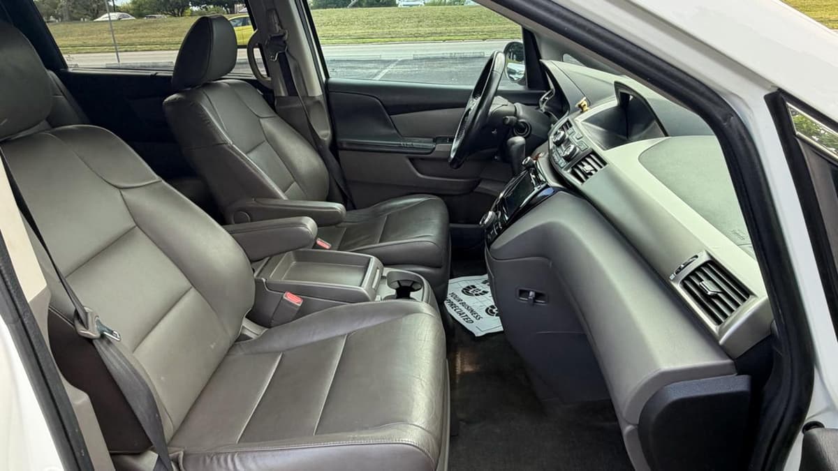 2016 HONDA Odyssey - Image 14
