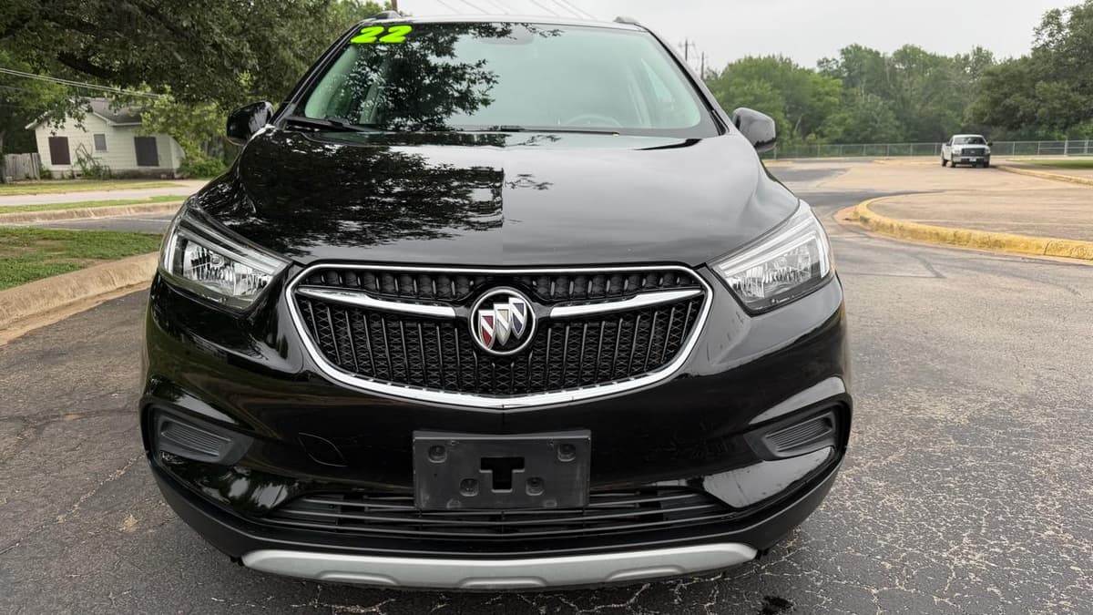 2022 BUICK Encore - Image 2