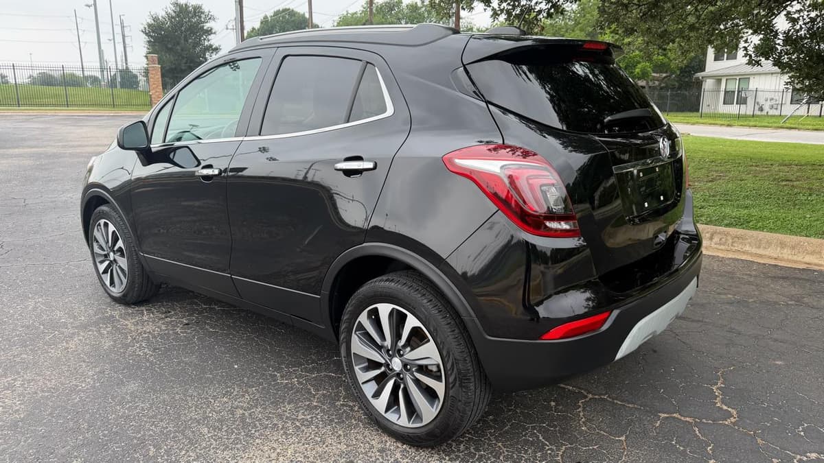 2022 BUICK Encore - Image 8