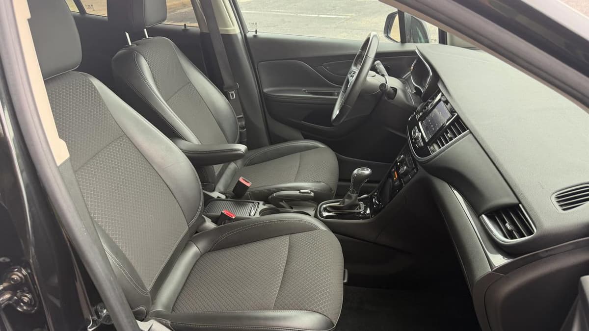 2022 BUICK Encore - Image 16
