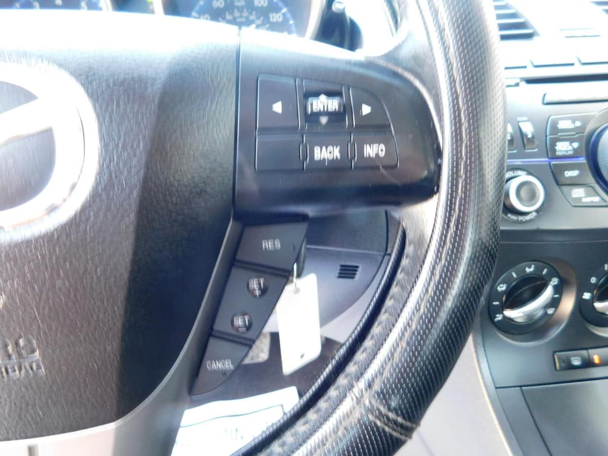 2012 Mazda Mazda3 - Image 9