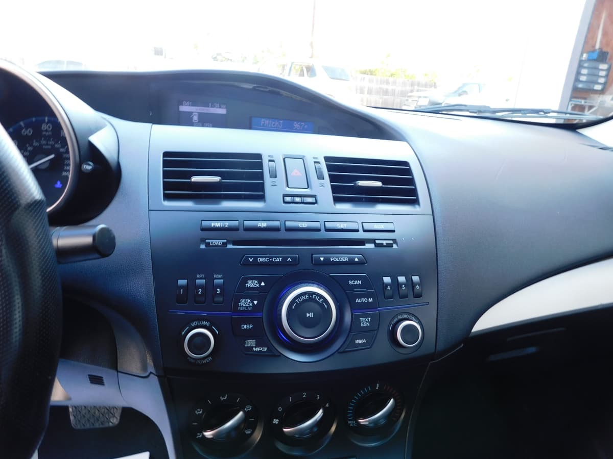 2012 Mazda Mazda3 - Image 10