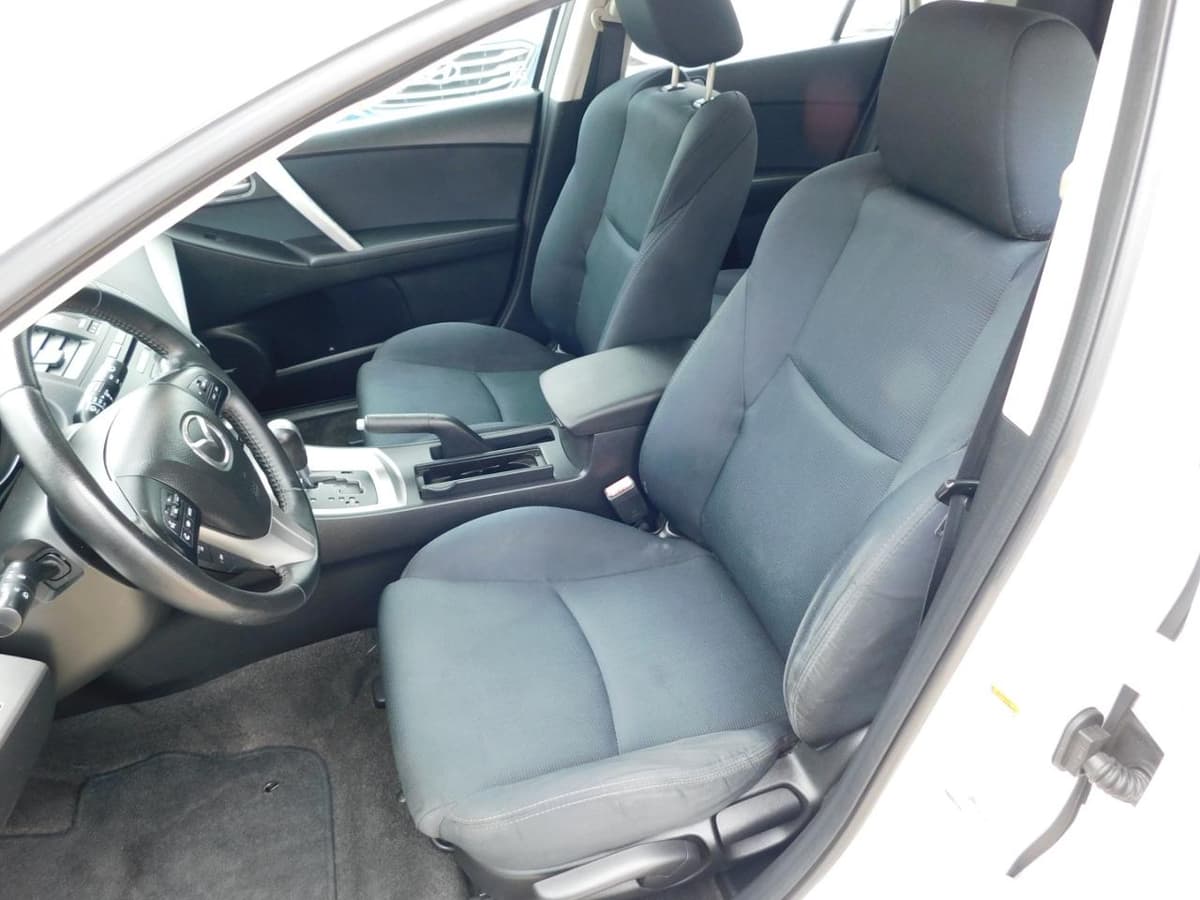 2011 Mazda Mazda3 - Image 11