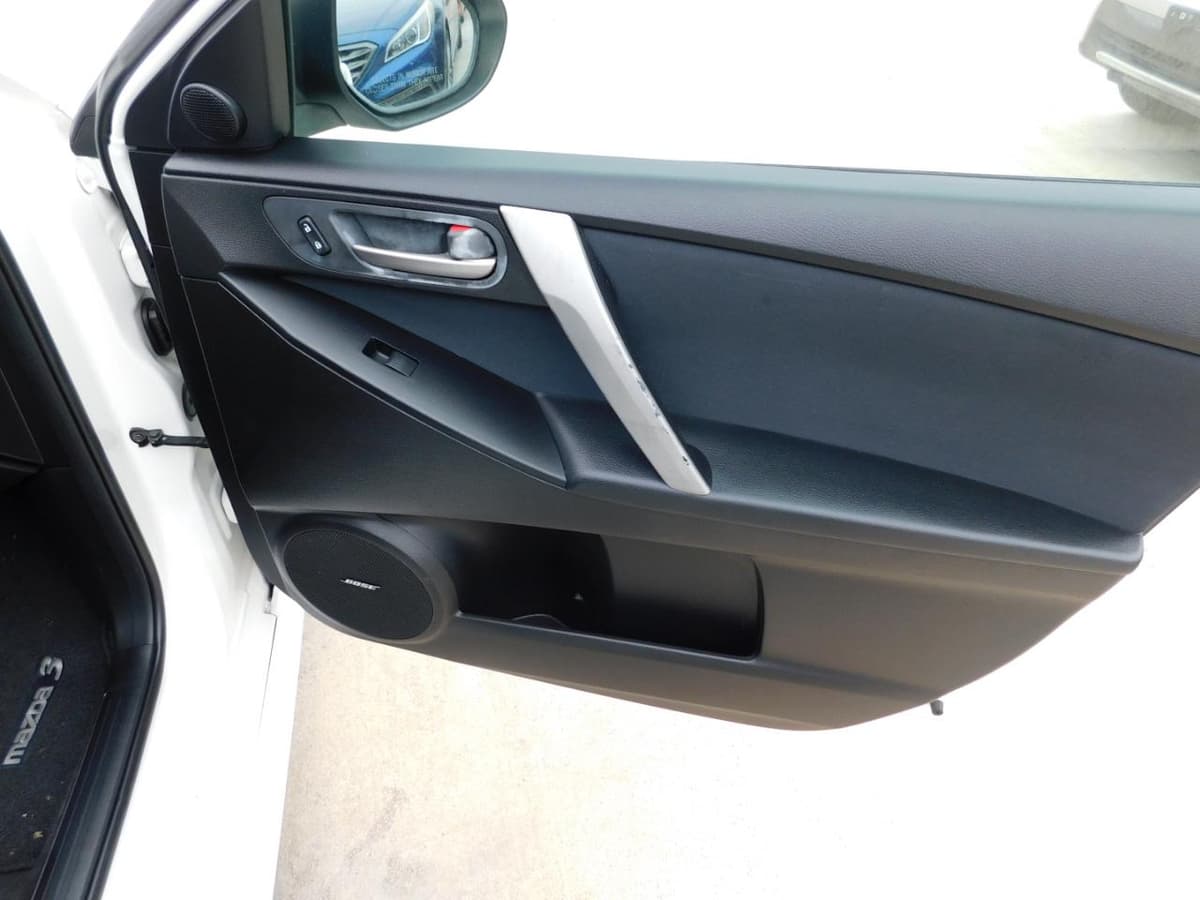 2011 Mazda Mazda3 - Image 14