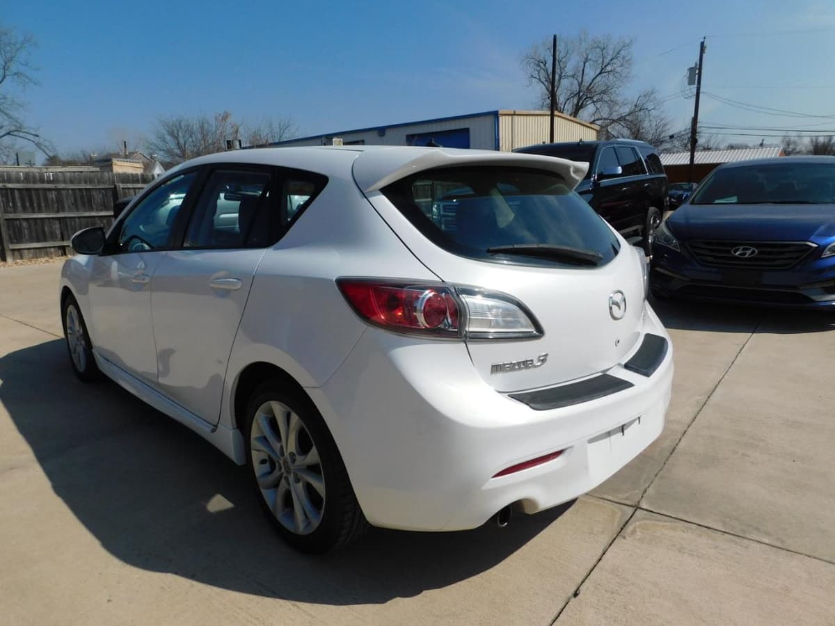 2011 Mazda Mazda3 - Image 4