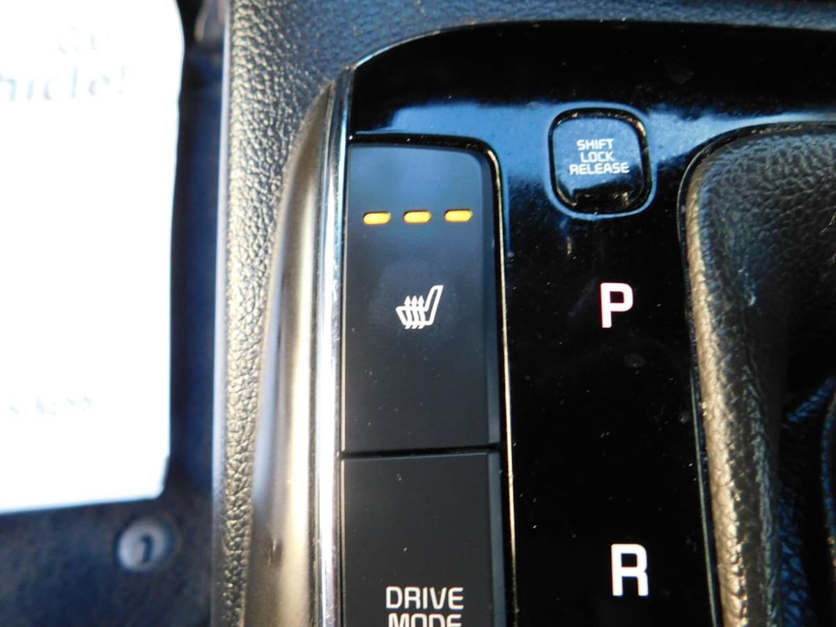 2017 Kia Forte5 - Image 13