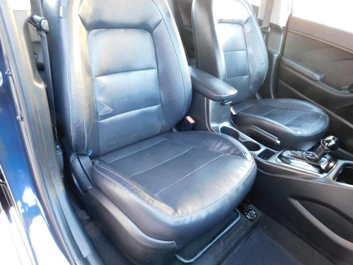 2017 Kia Forte5 - Image 17