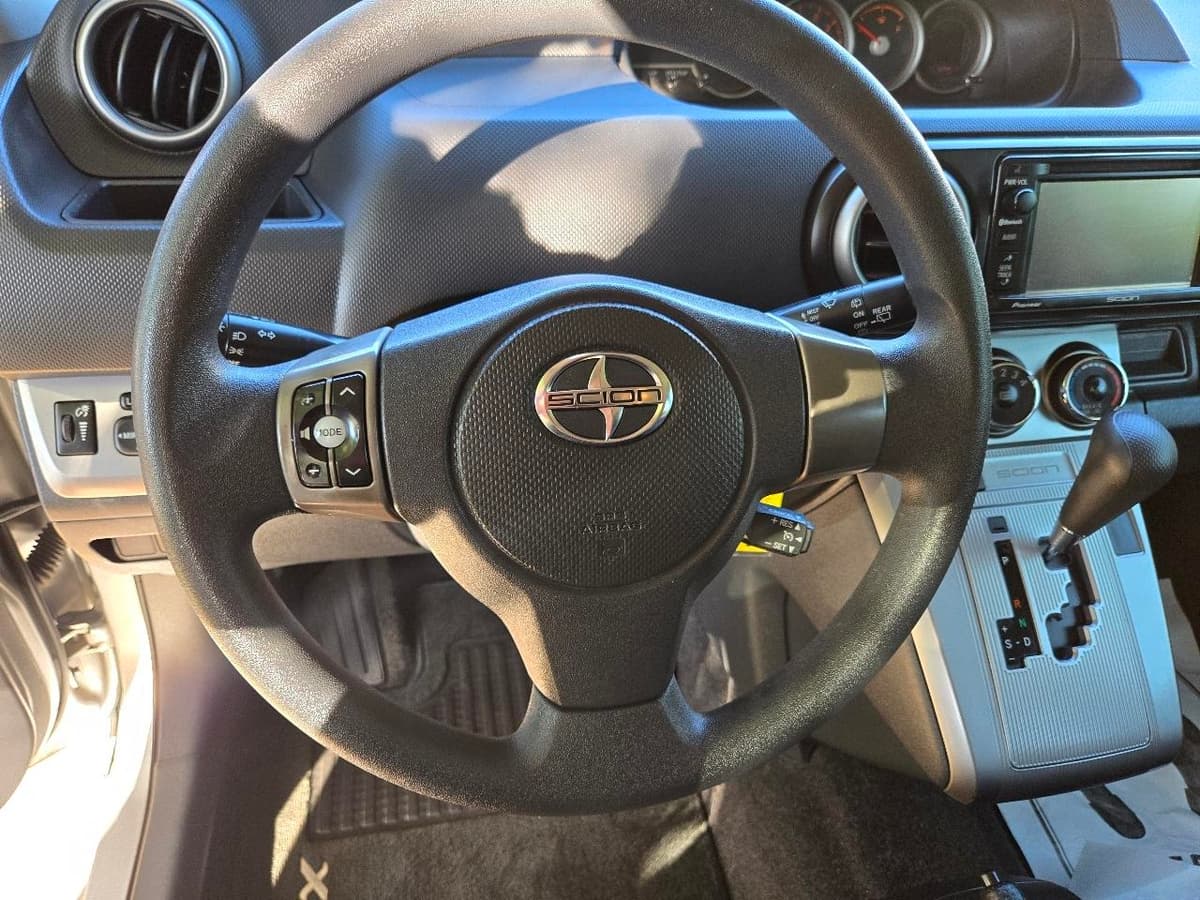 2015 SCION xB - Image 7