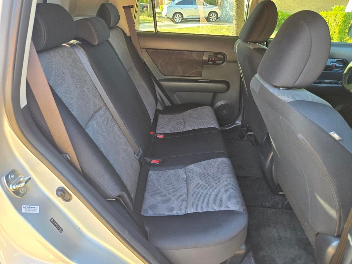 2015 SCION xB - Image 12