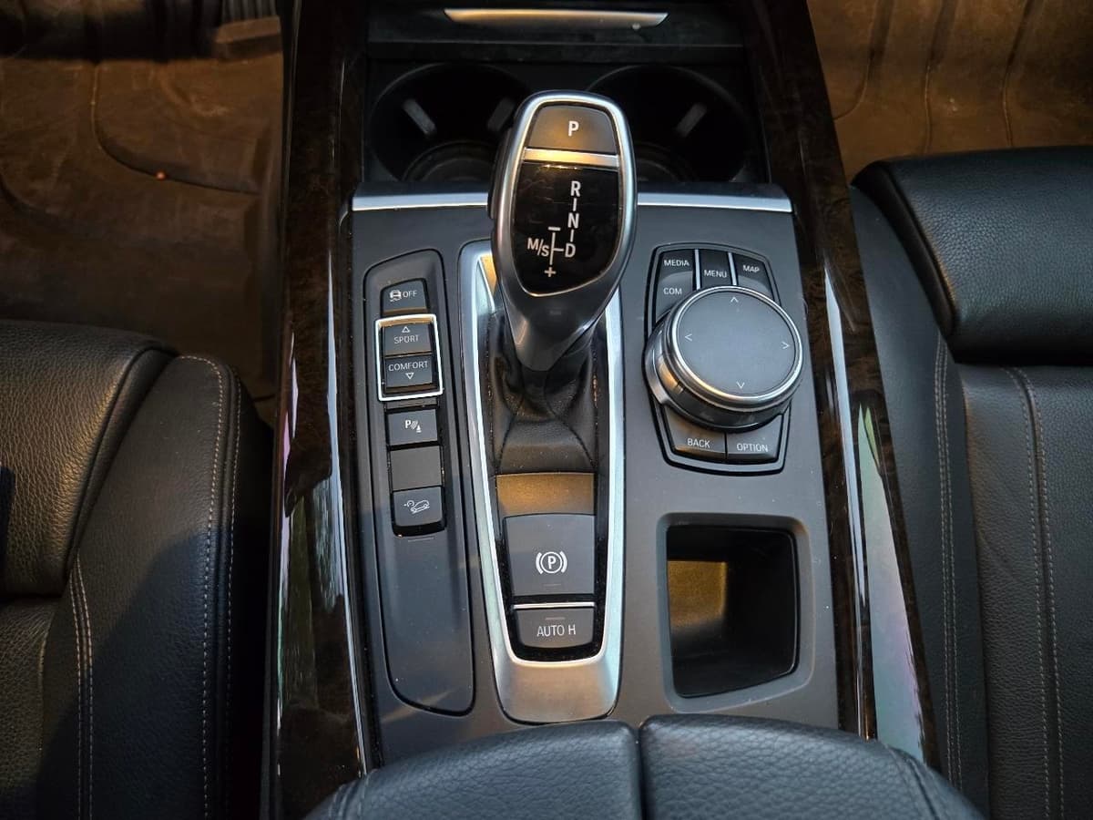 2017 BMW X5 - Image 11